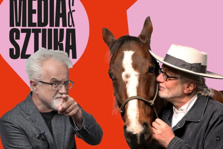 Dwóch mężczyzn, koń, napis 'Media i Sztuka'.