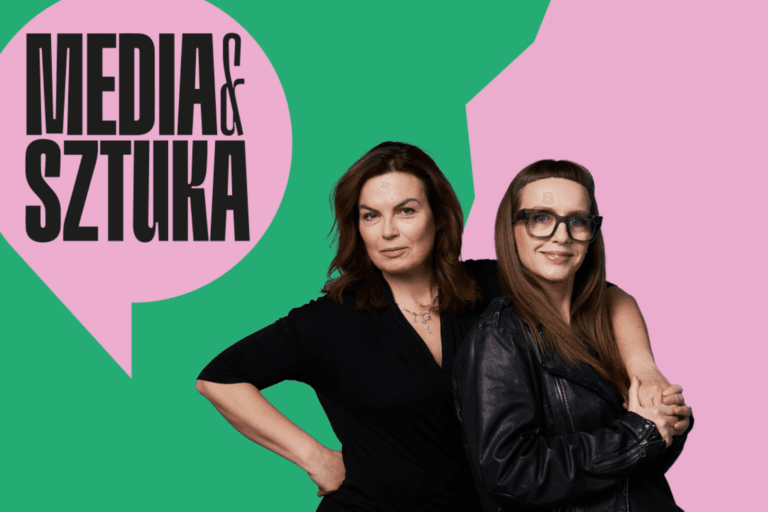 Dwie kobiety, napis Media & Sztuka